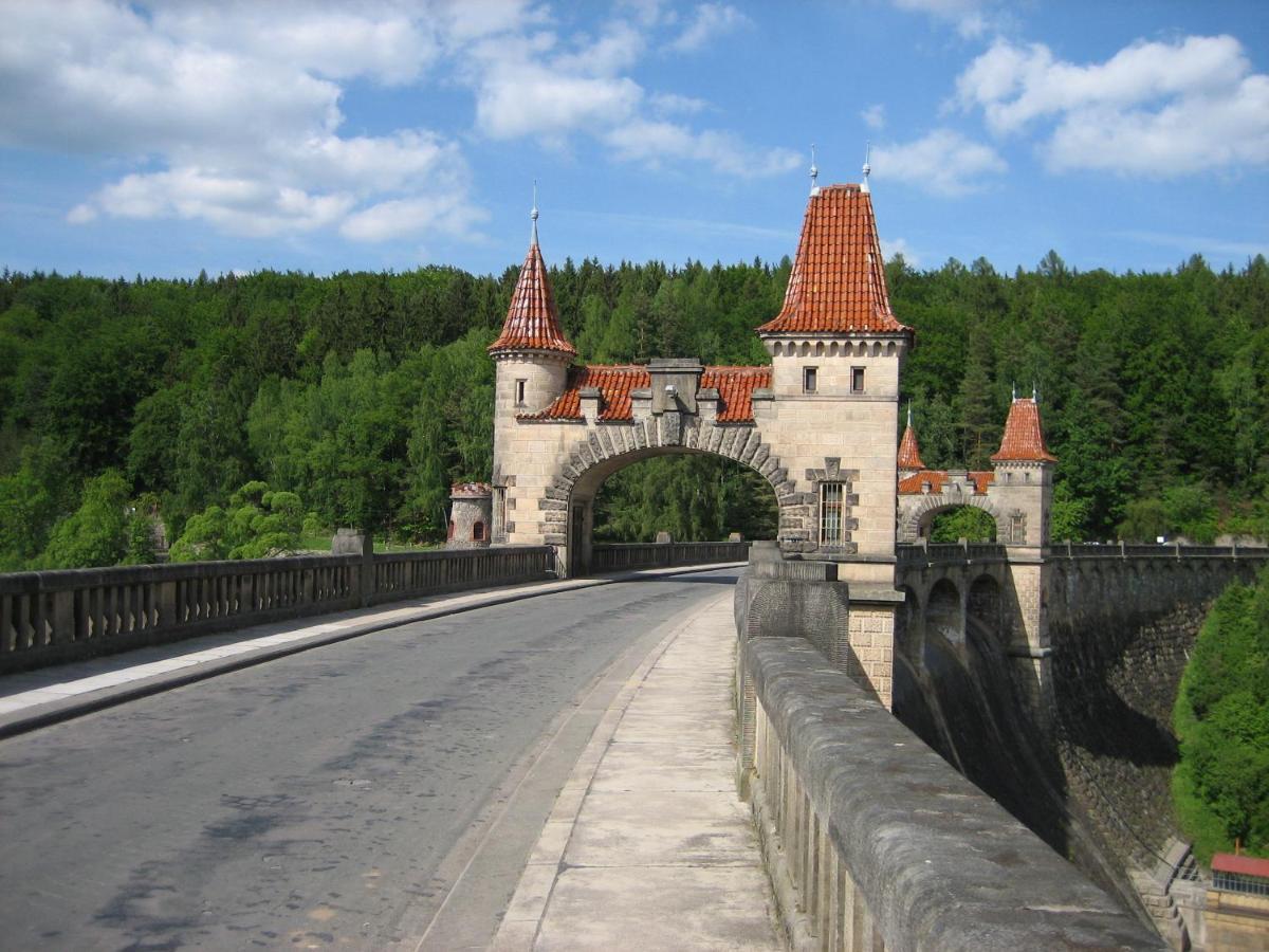 Pension Jana - Wellness Йилемнице Экстерьер фото
